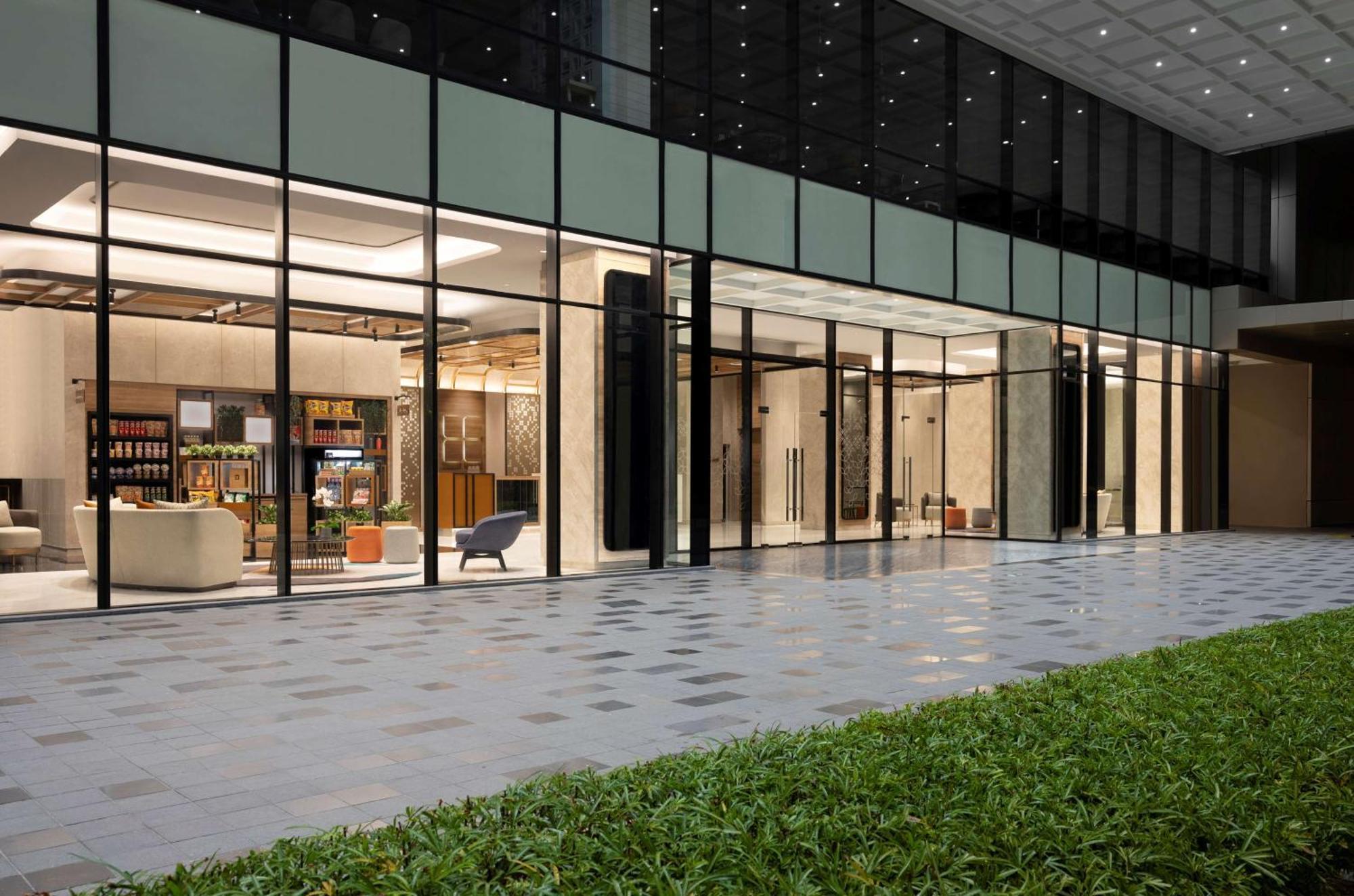 Hilton Garden Inn Jakarta Taman Palem Exterior photo